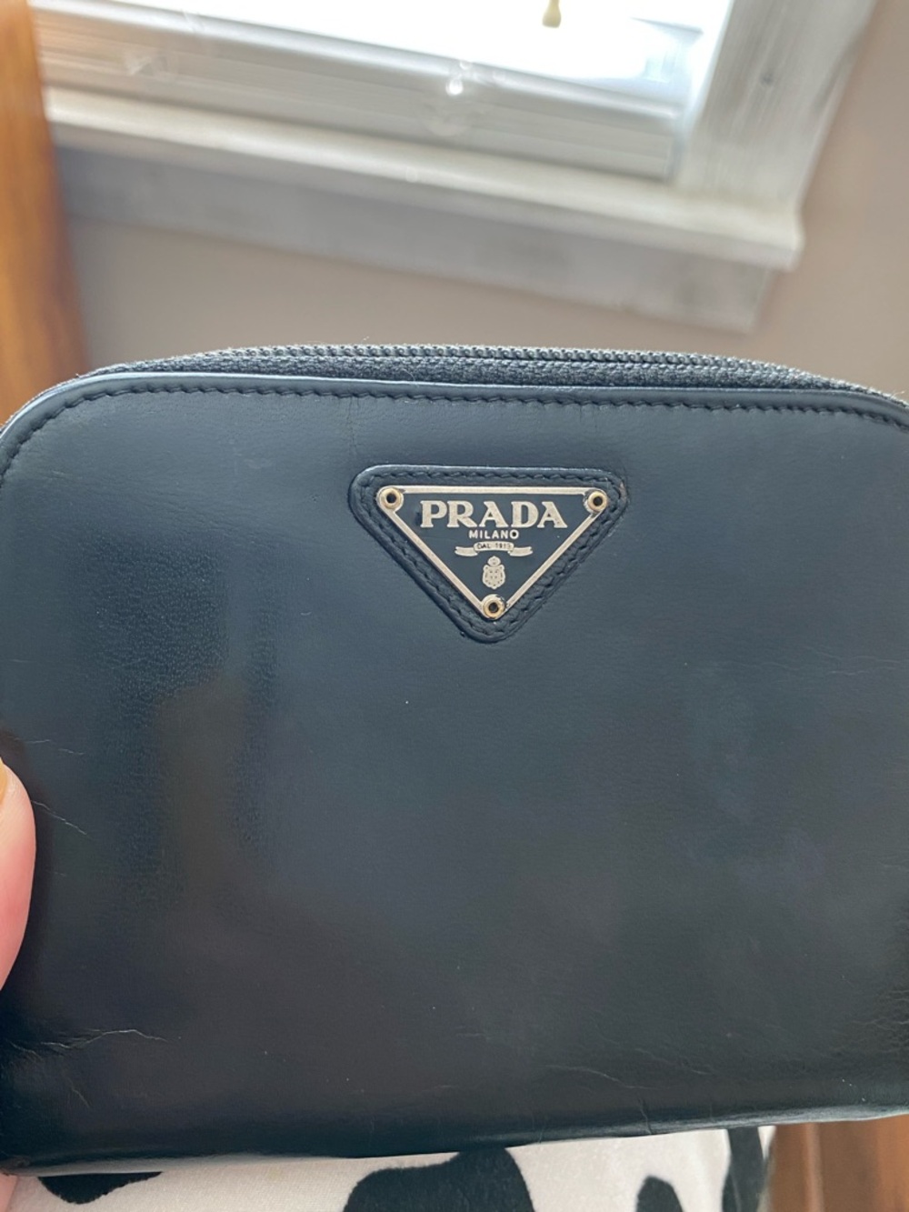 Prada Black Leather Woman/ Men's Zip-Around Wallet with Signature Triangle Logo - Picture 4 of 10